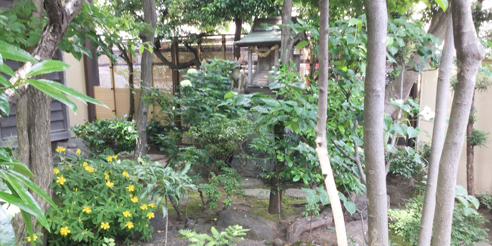 HOME